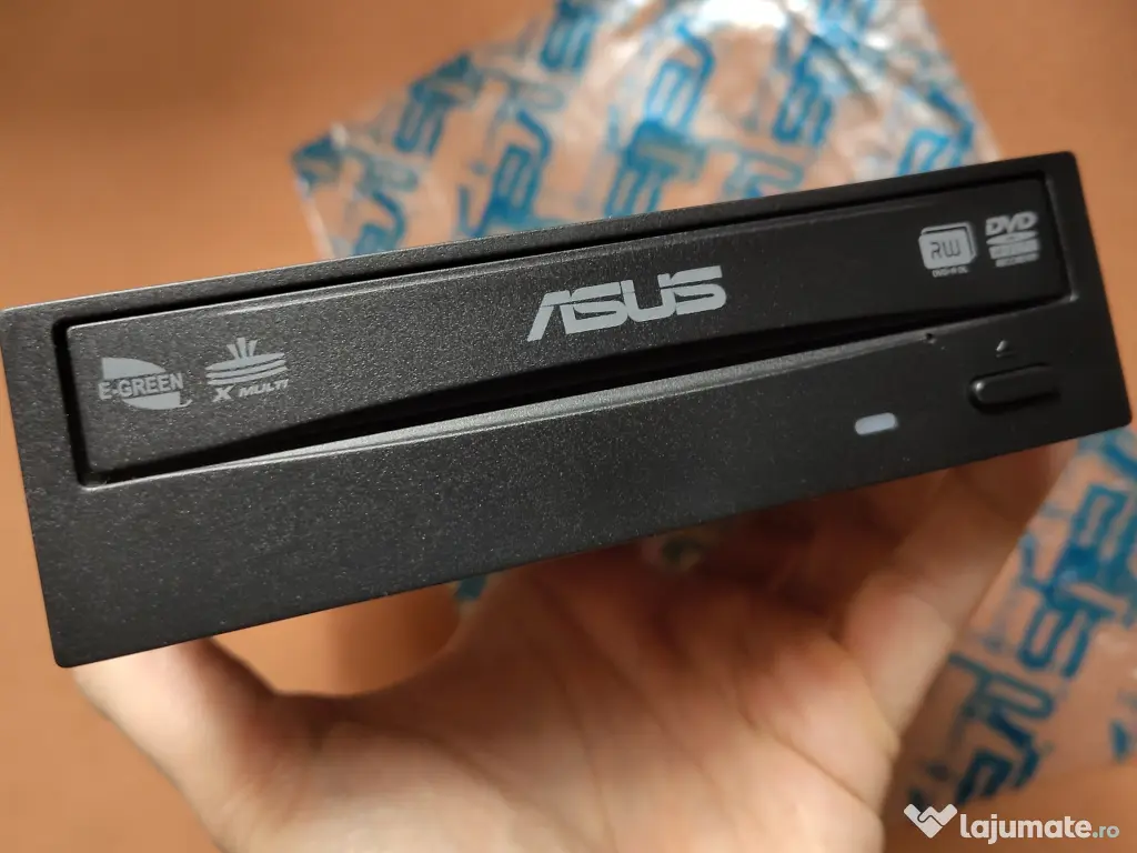 DVD-RW intern ASUS DRW-24F1ST SATA - citește și scrie DVD/CD