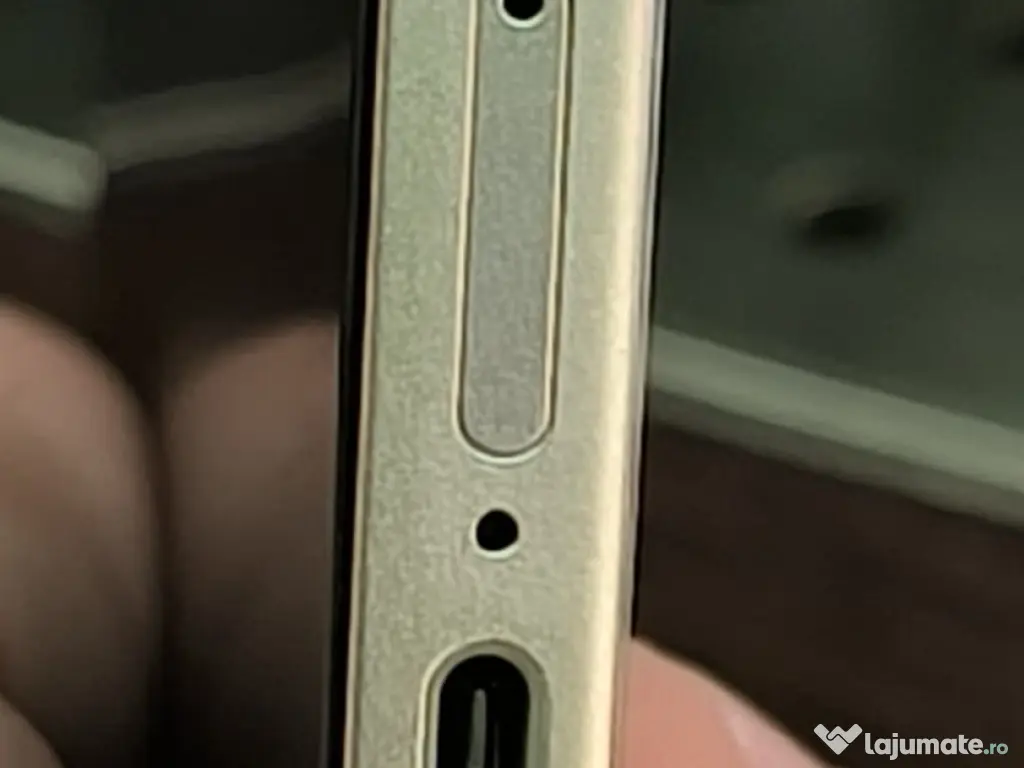 SAMSUNG S25 ultra 512G 12 G ram