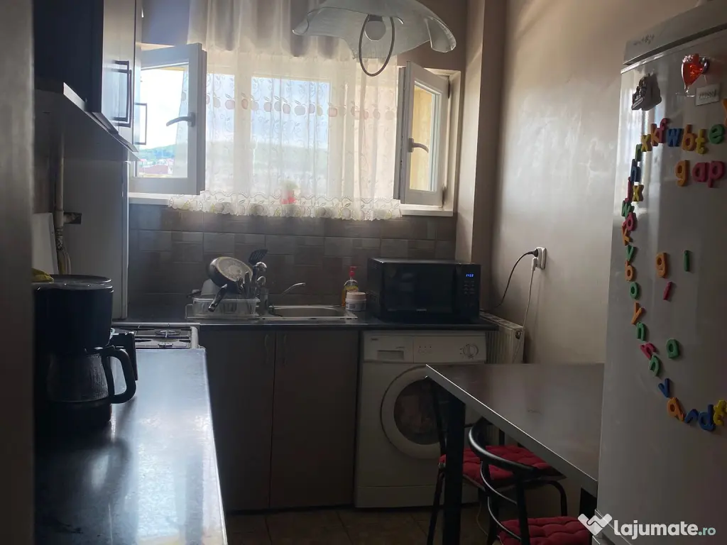 Dau în chirie apart 2 cam Manastur 