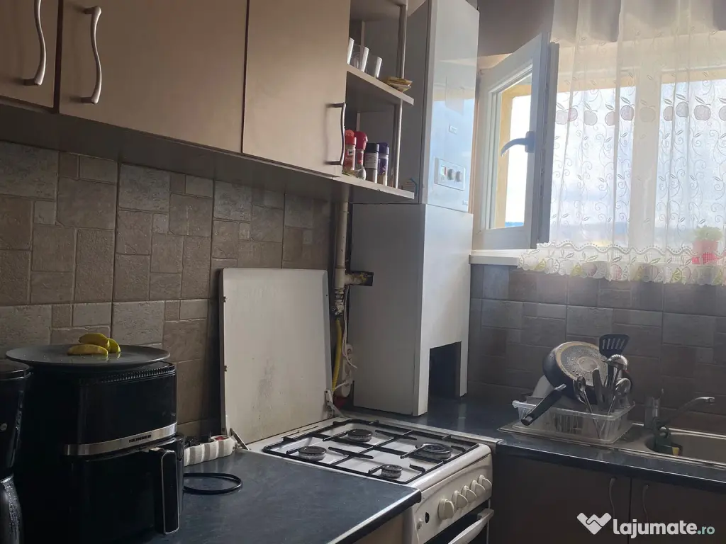 Dau în chirie apart 2 cam Manastur 