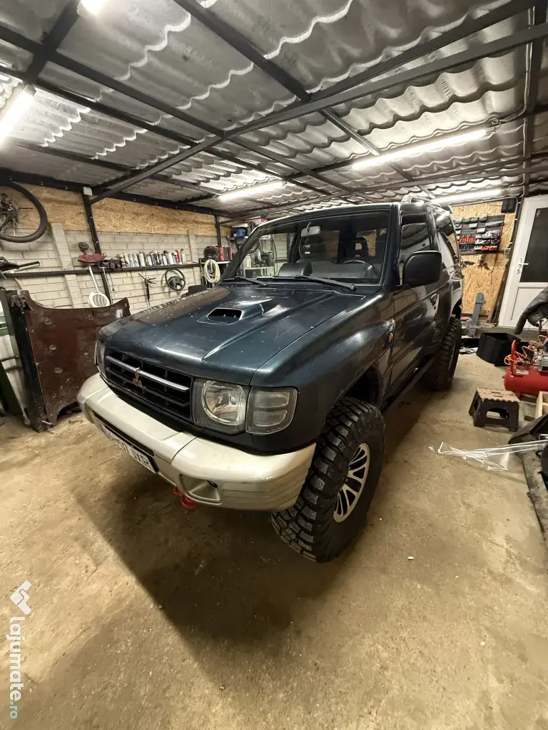 Mitsubishi Pajero 2.8 Autoutilitara impozit 600 de lei pe an
