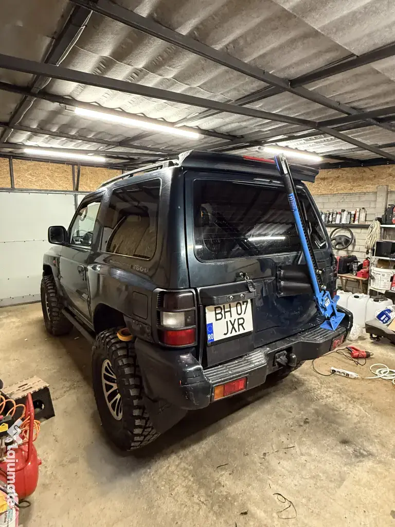 Mitsubishi Pajero 2.8 Autoutilitara impozit 600 de lei pe an