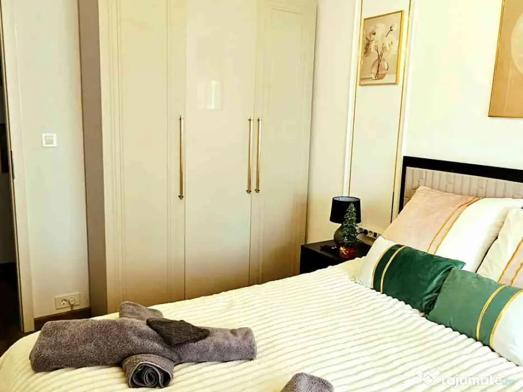 Ca NOU: Apartament 3 Dormitoare,  4 Camere, Renovat (2025) –Proprietar! 