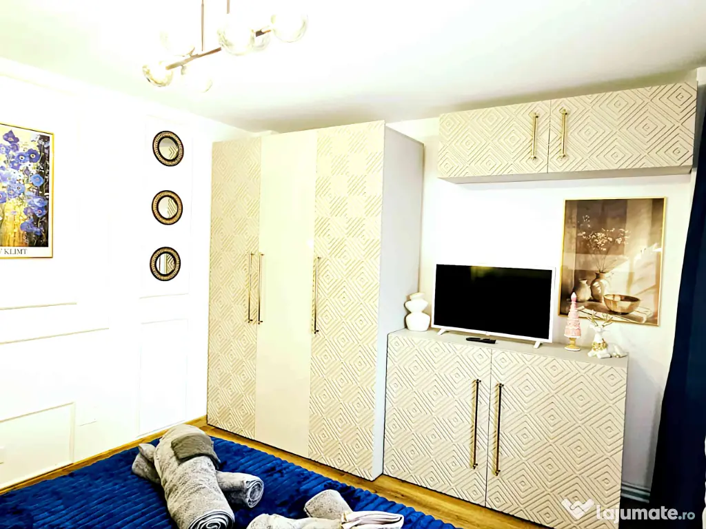 Ca NOU: Apartament 3 Dormitoare,  4 Camere, Renovat (2025) –Proprietar! 