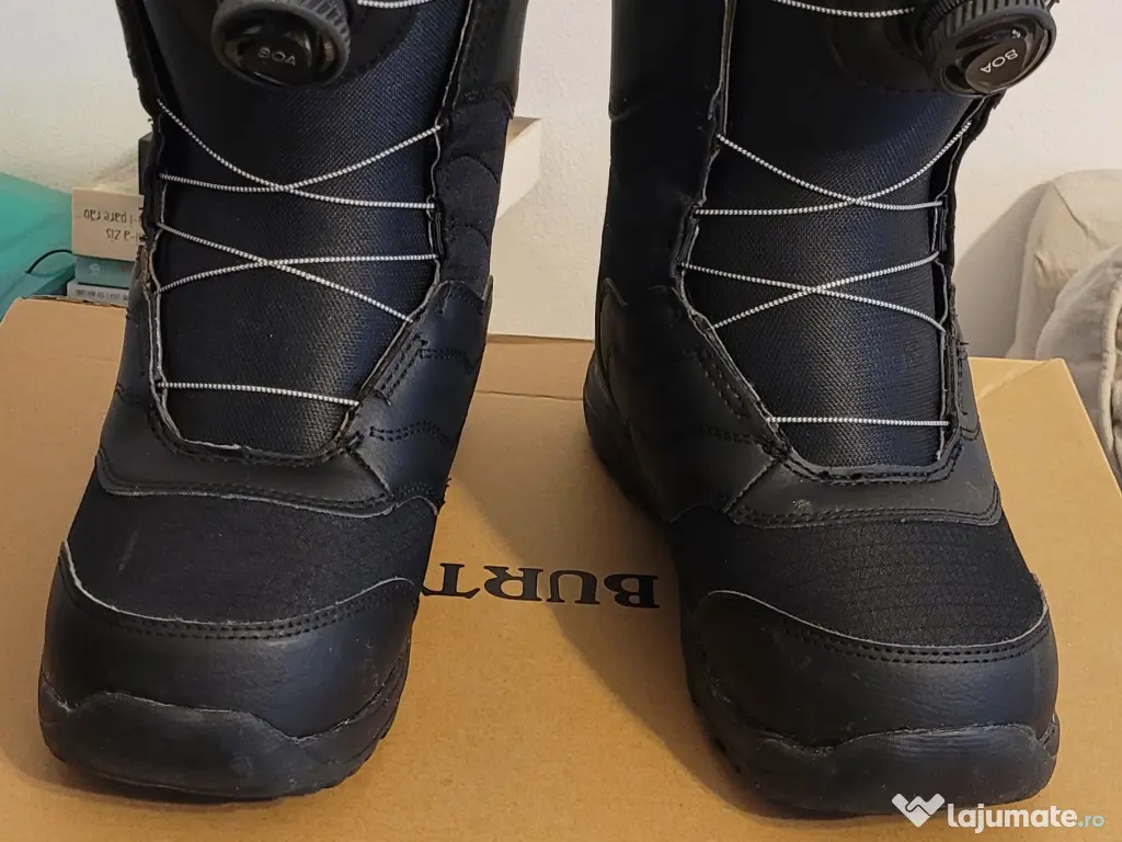 boots BURTON mint boa black marimea 38 