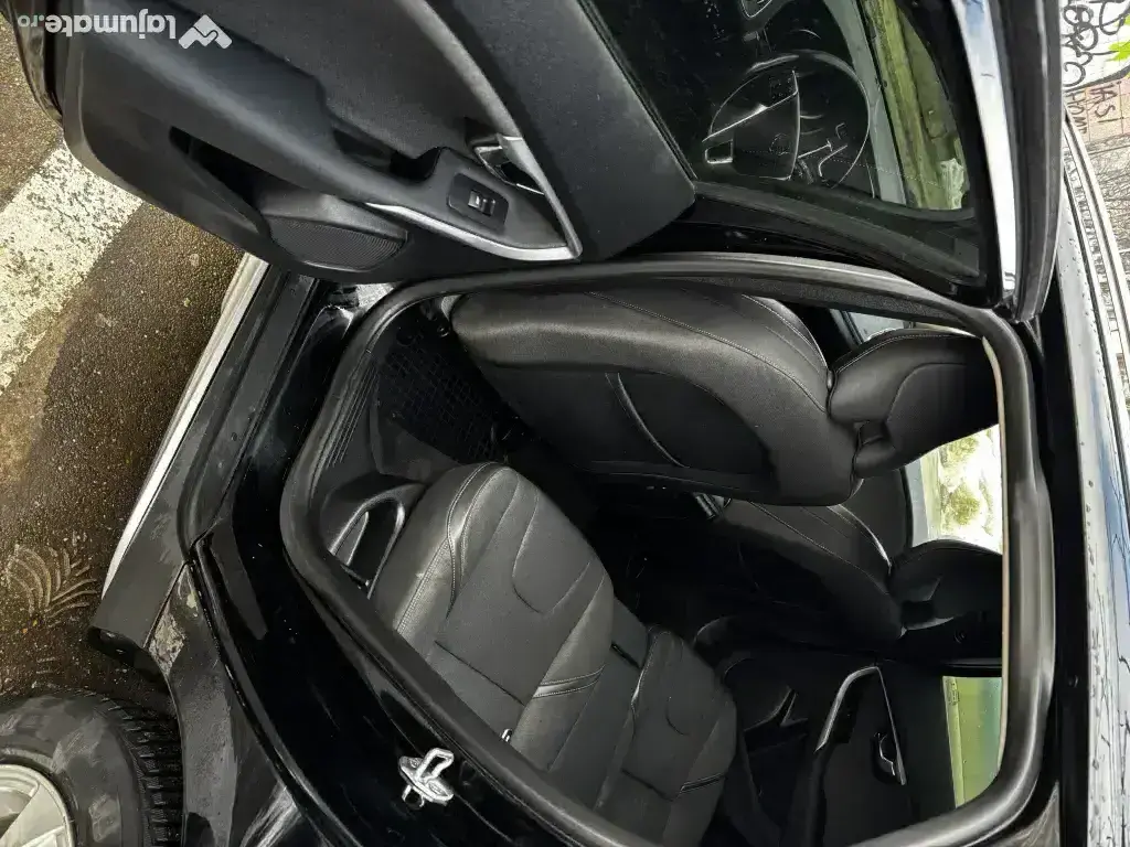 Volvo V40 Cross Country D3, 2.0 diesel, automat, 2015, Euro 6, TVA deductibil 