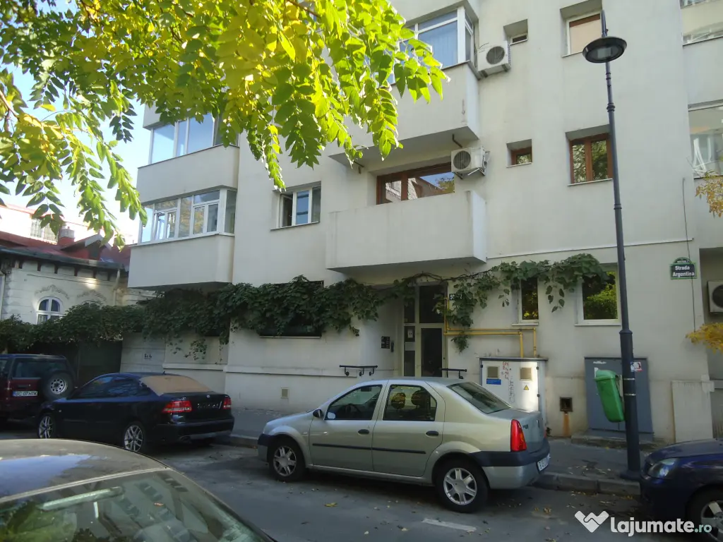 Proprietar vand garsoniera Piata Victoriei 