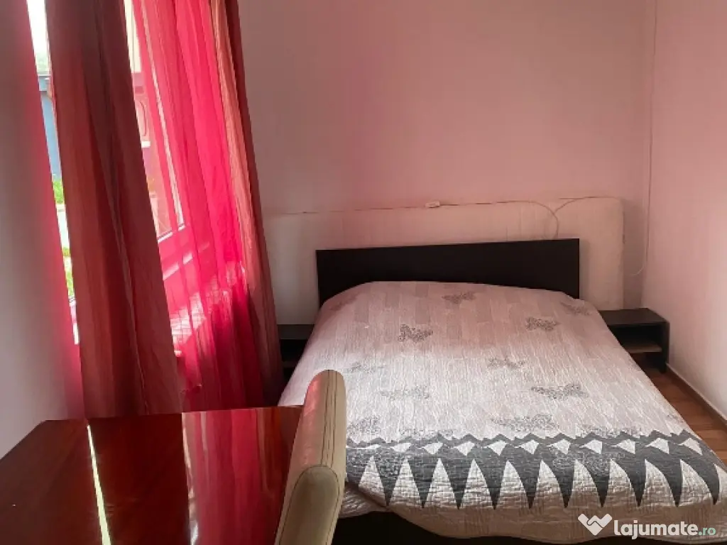 Inchiriez garsoniera studio in spate la magazinul  Maramures 