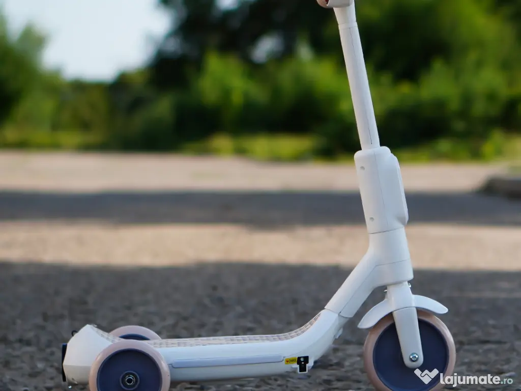 Trotineta electrica Kinderauto Aquamist cu aburi, lumini 30W 6V White