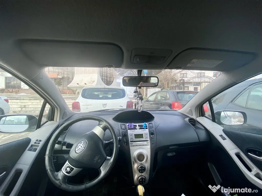 🚗 Toyota Yaris 1.4 D-4D – Motorină – 168.000 km 