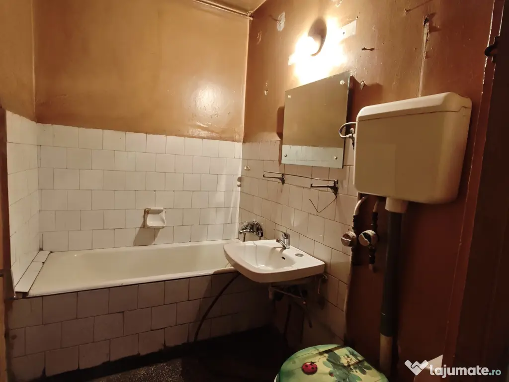 Apartament 2 camere - 55mp utili+balcon, etaj 10/10 