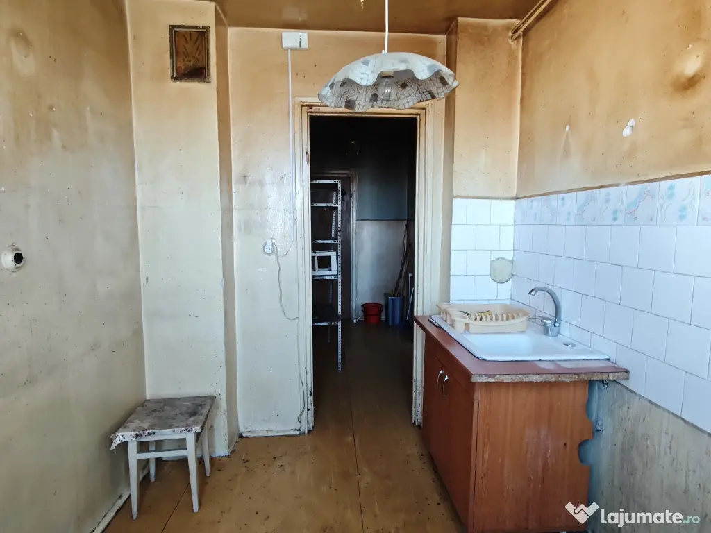 Apartament 2 camere - 55mp utili+balcon, etaj 10/10 