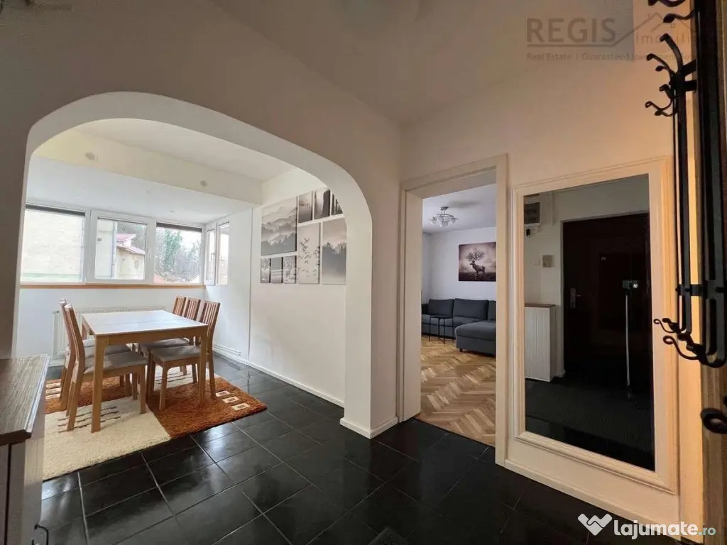 3 Camere, Decomandat, Parcare, Panorama, Bloc Tip Vila Centr