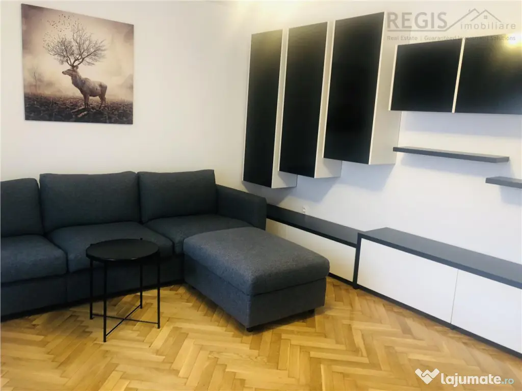 Centru 3 Camere, Etaj 1, Decomandat, Bloc Tip Vila 