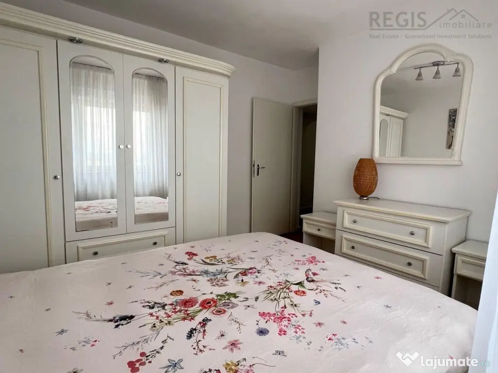 Centru Zona Verde, 3 Camere Bloc Tip Vila