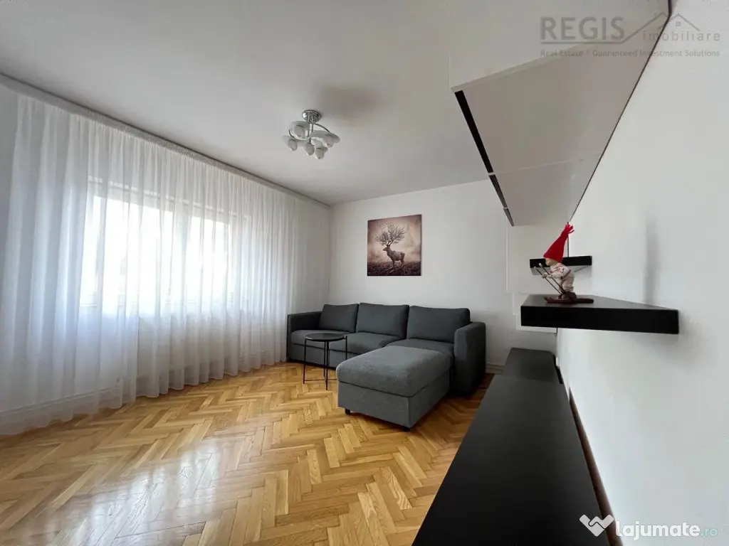 Centru Zona Verde, 3 Camere Bloc Tip Vila