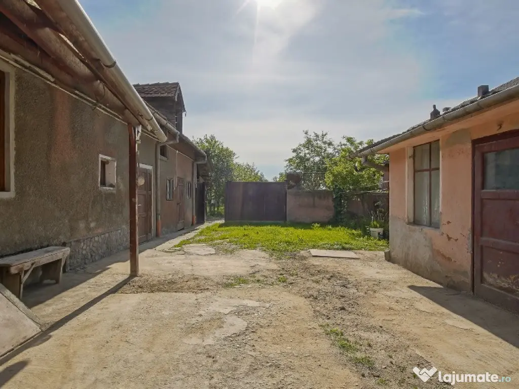 Casă renovată în Feldioara cu încălzire în pardoseală