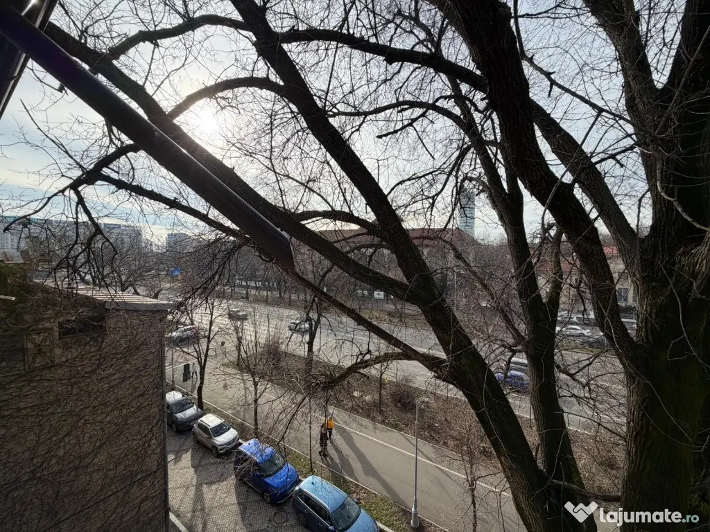 3 camere 2 bai etaj 3 apartament renovat recent, proprietar 