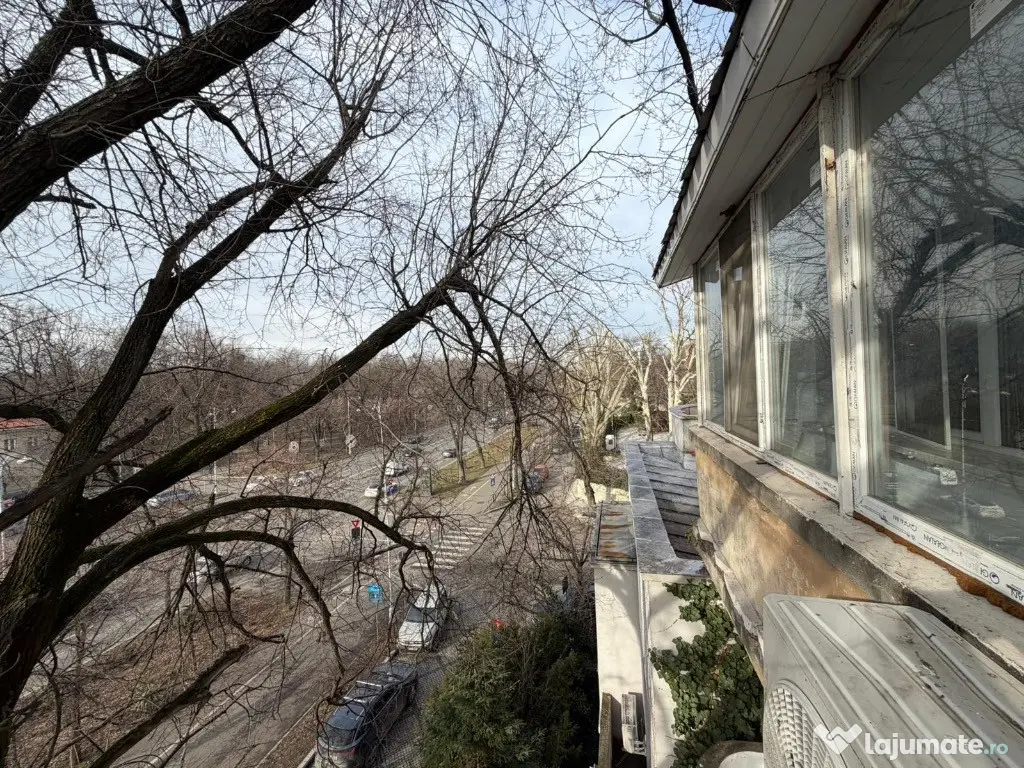 3 camere 2 bai etaj 3 apartament renovat recent, proprietar 