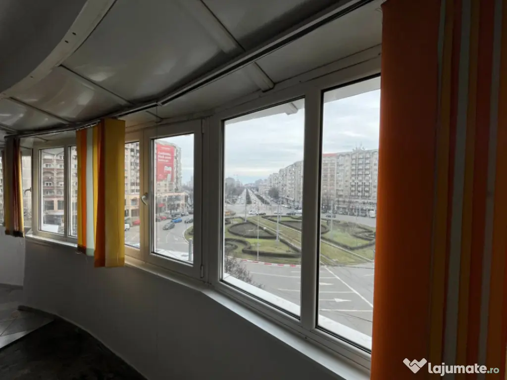 Oferta de închiriat apartament cu 2 camere central 