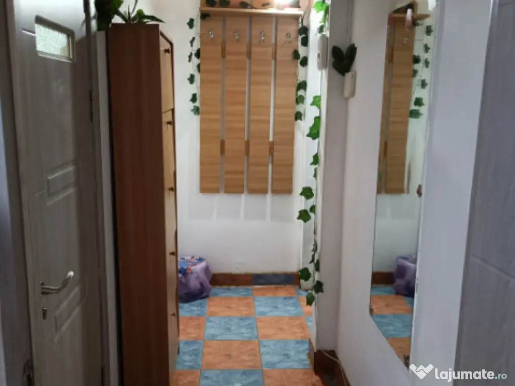 Apartament 2 camere de vanzare, situat in zona Tomis Nord -