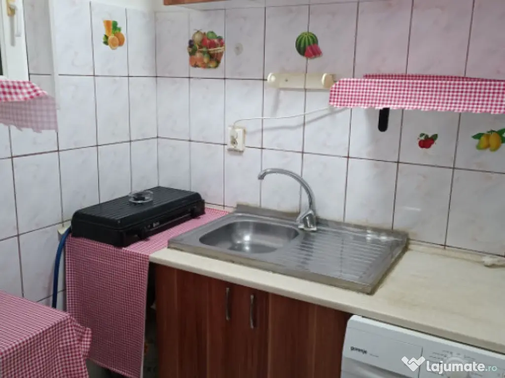 Apartament 2 camere de vanzare, situat in zona Tomis Nord -