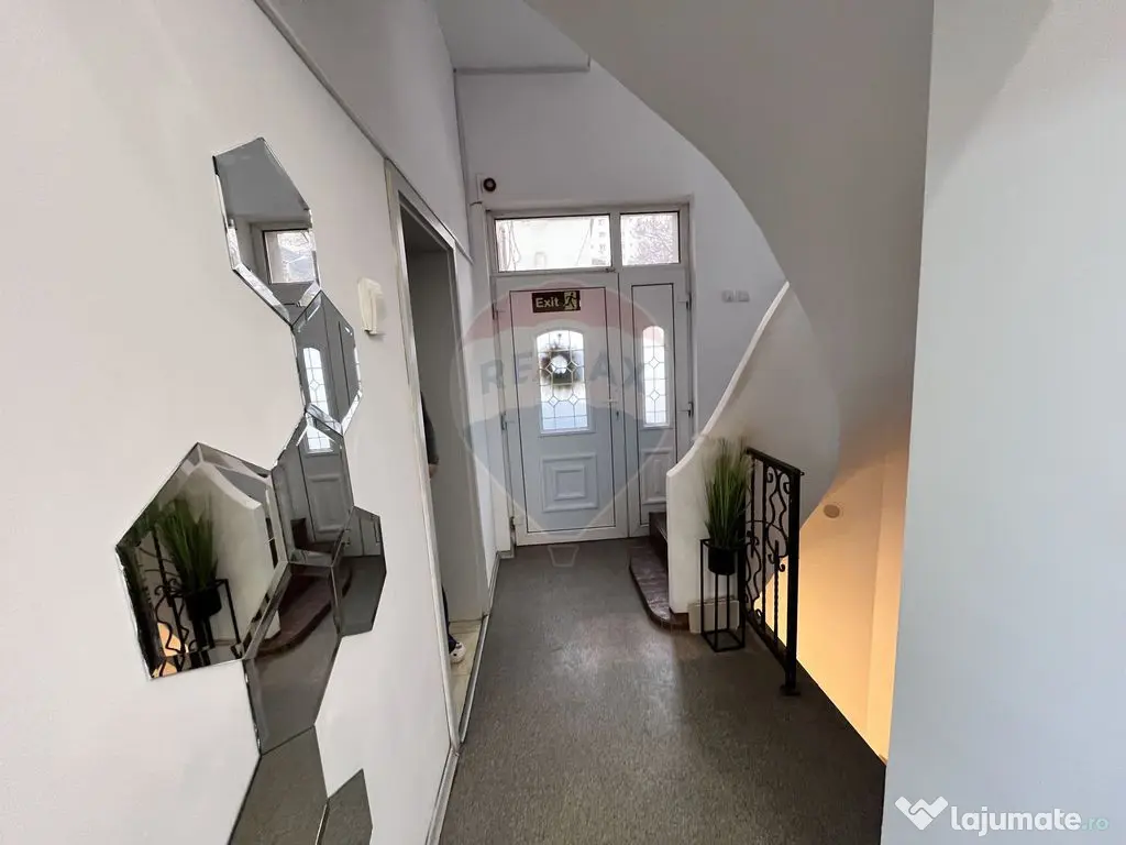 Vila de închiriat 6 camere Piata Victoriei 