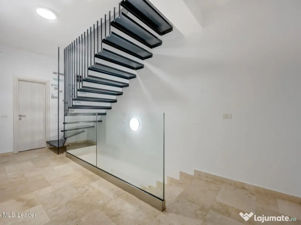 Vila Pipera in proximitate Porsche Nord-Campul Pipera 