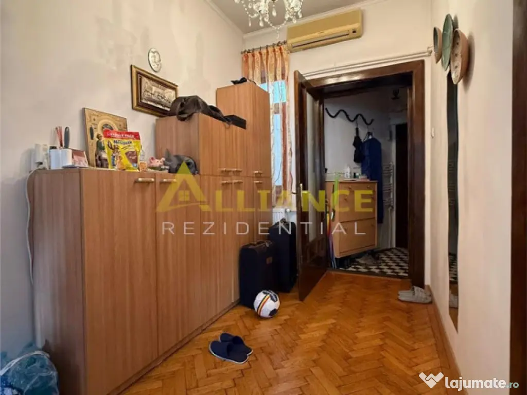 2 camere decomandat - pozitie excelenta -> Zona Unirii, Metr 