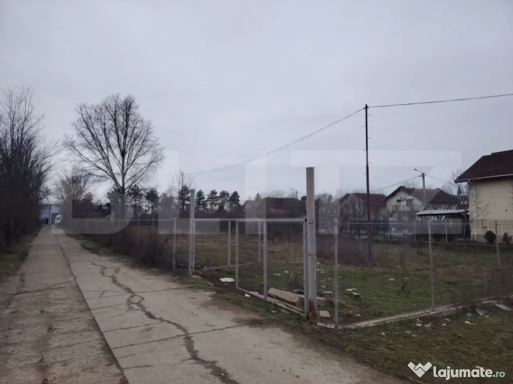 Teren intravilan2700 mp | Deschidere 22 m | SAGRICOM 