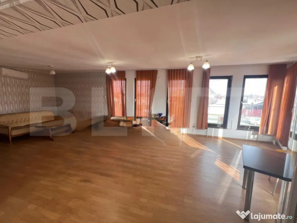 Spatiu comercial, 84 mp, strada Rîului