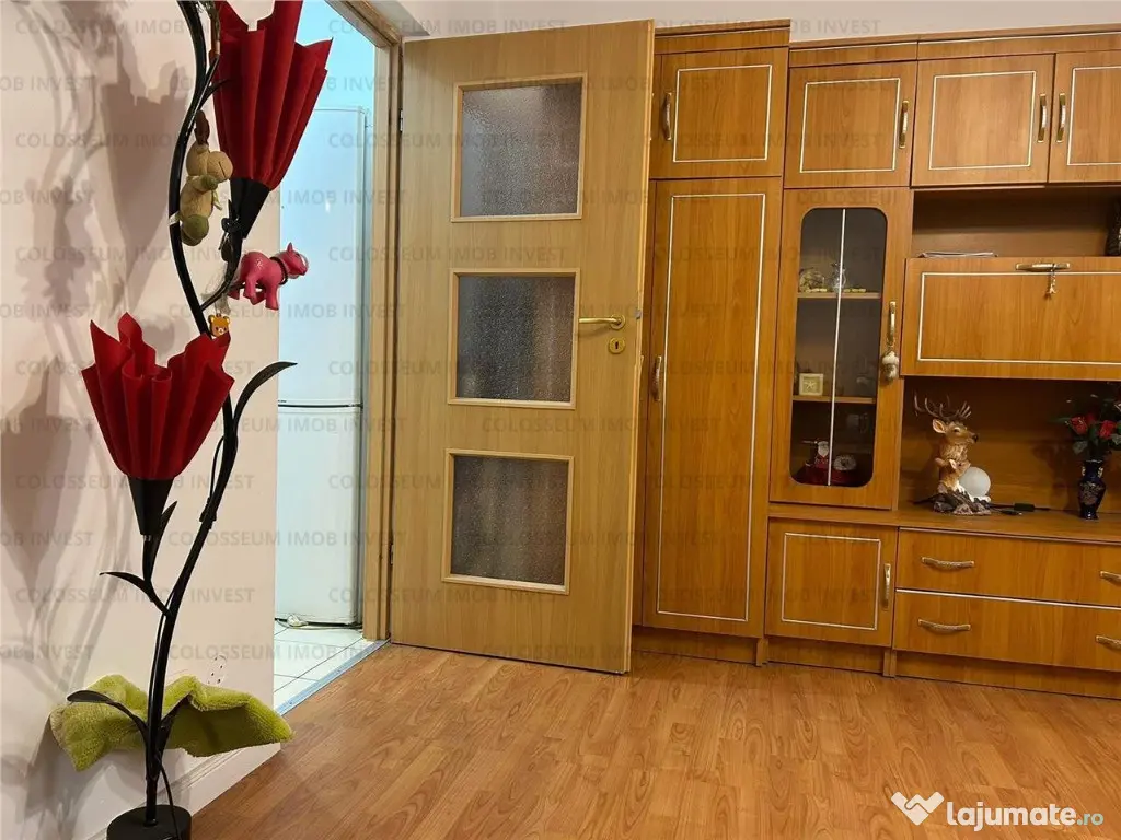 Garsoniera spatioasa, mobilata, utilata, zona Astra!