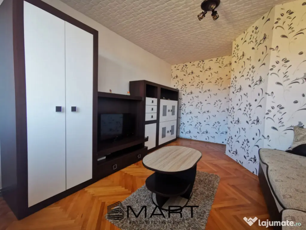 Apartament 2 camere decomandat zona Vasile Aaron 