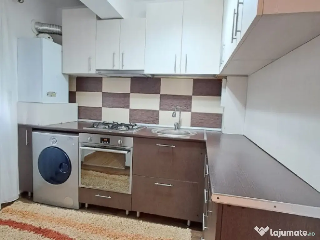 Apartament 2 camere mobilat si utilat, cu parcare inclusa, Eroilor 