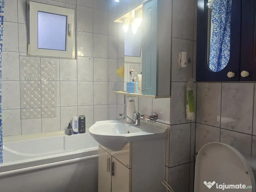 Apartament 3 camere decomandat in Deva, zona Balcescu 