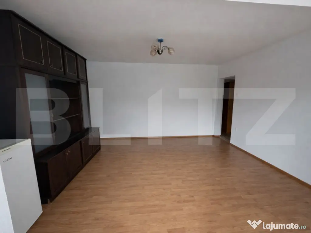Apartament 3 camere, 66.23 mp, zona Modern 
