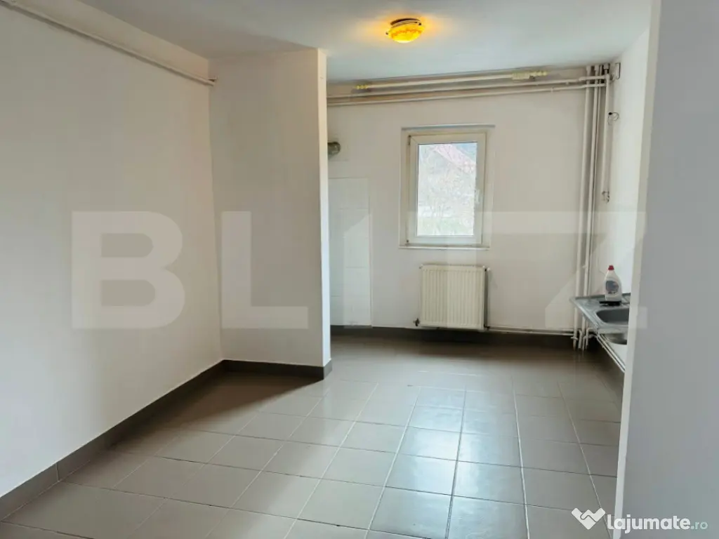 Apartament 3 camere, 66.23 mp, zona Modern 