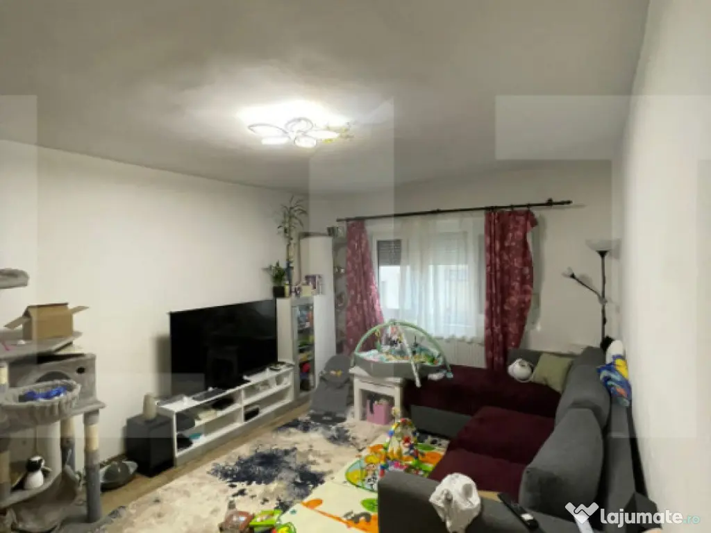 Apartament 3 camere, 67 mp, zona Lipovei 