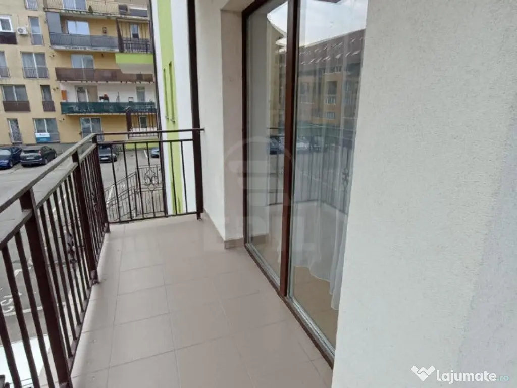 Apartament decomandat, etaj intermediar, Floresti 