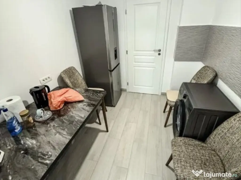 Apartament 2 camere, renovat – Zona Micro 17, Etaj 3 