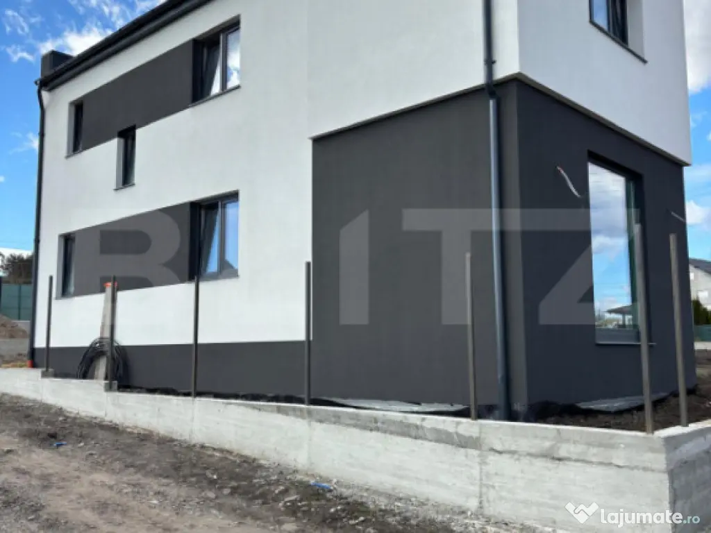 Casa cu 3 camere, 120 mp, loc. Moara