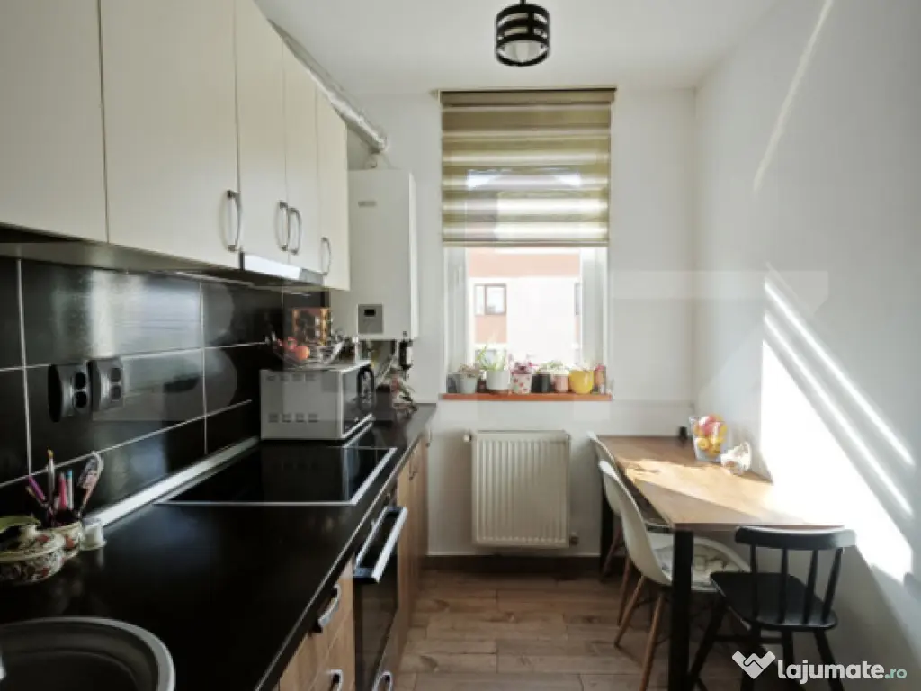 Apartament 3 camere 60 mp, expunere sudica, 2 balcoane, parc 