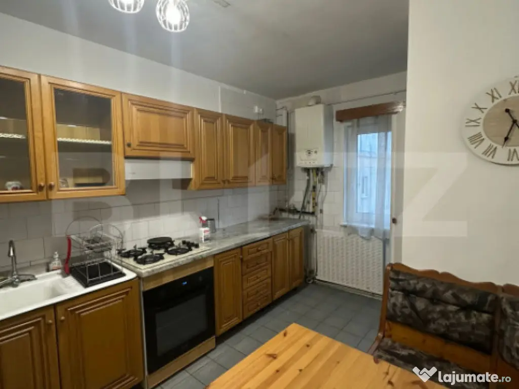 Apartament cu 3 camere, decomandate, 65 mp, Zorilor 