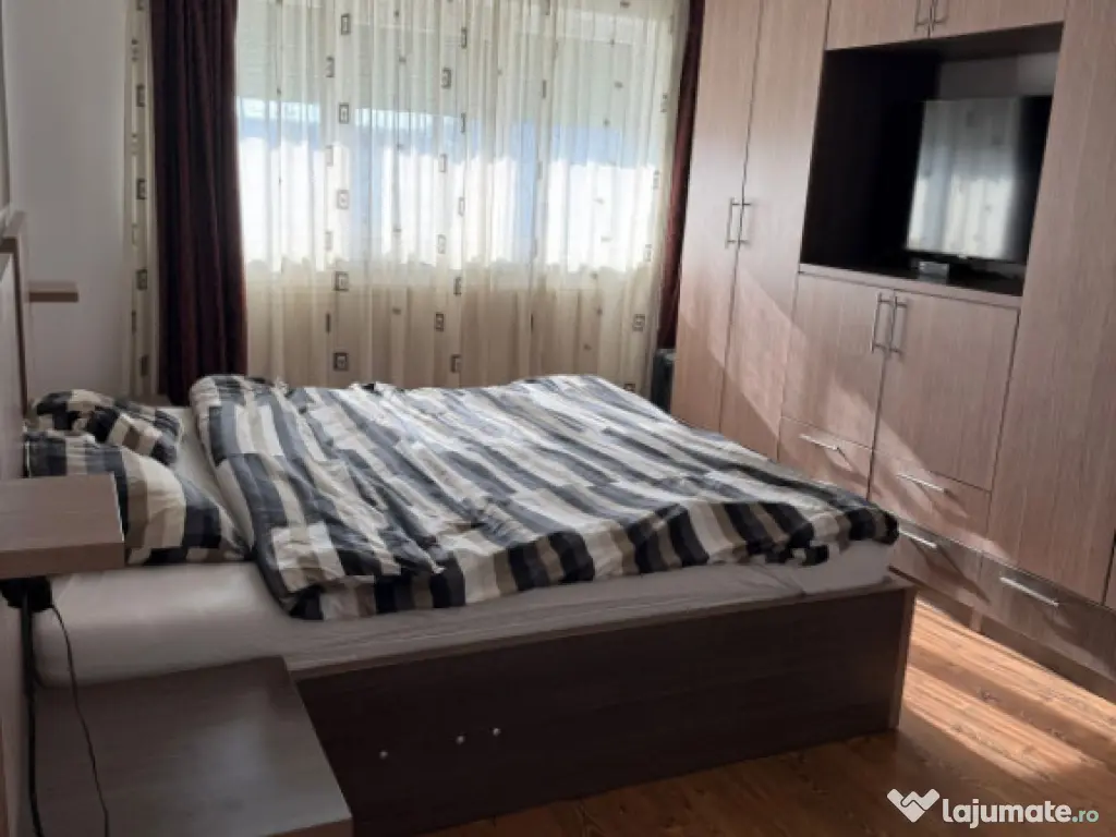 Apartament 2 camere, 49 mp, zona Lapus