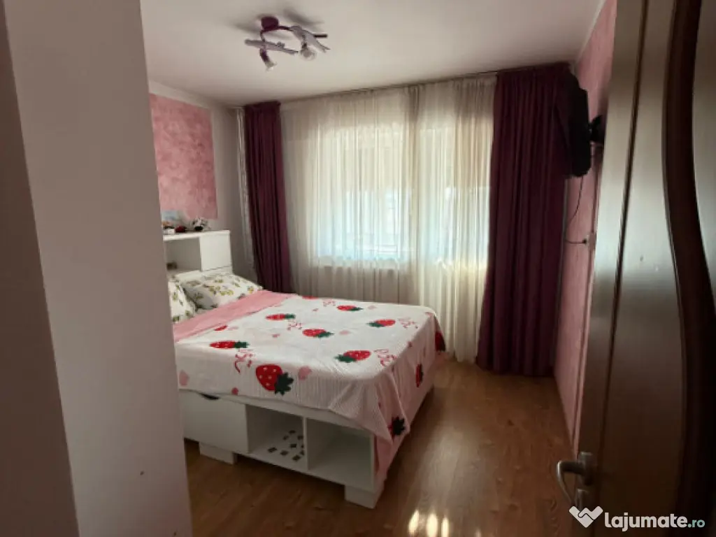 Apartament 2 camere, 49 mp, zona Lapus