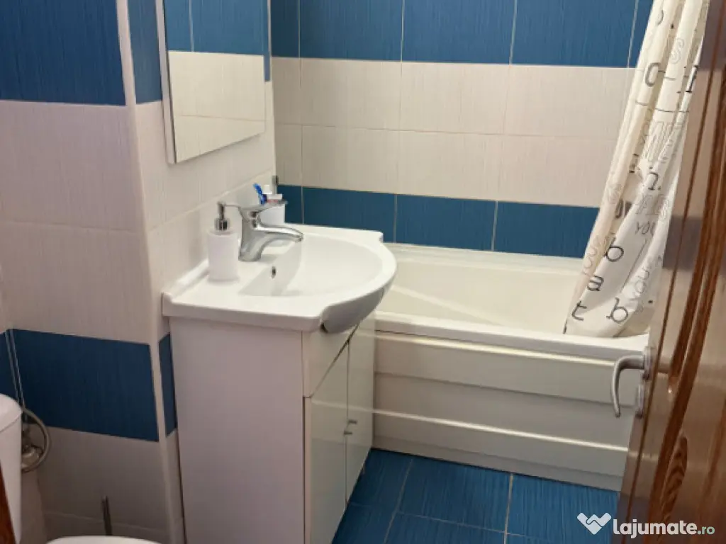 Apartament 2 camere, 49 mp, zona Lapus