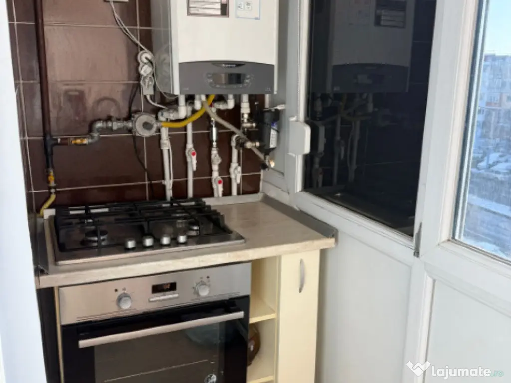 Apartament 2 camere, 49 mp, zona Lapus