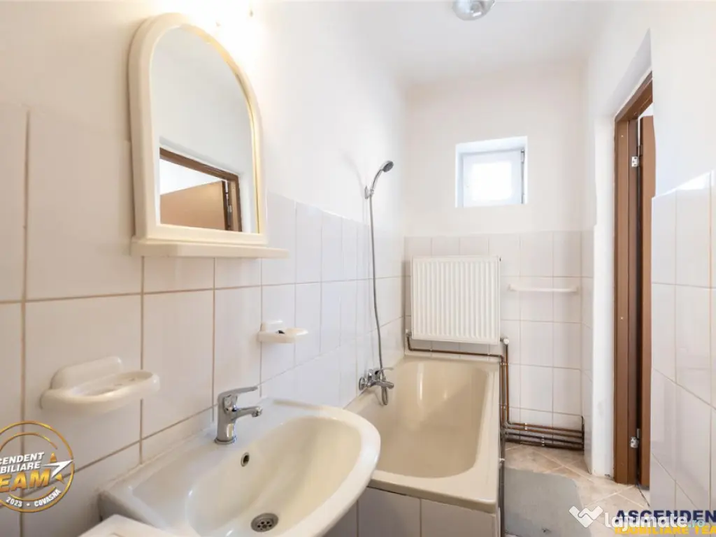 FILM!Casa la cheie, gata mobilata, in cartierul Simeria din