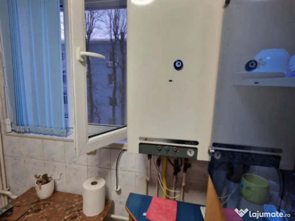 Apartament 2 camere, mutare imediata, centrala proprie, Sala 