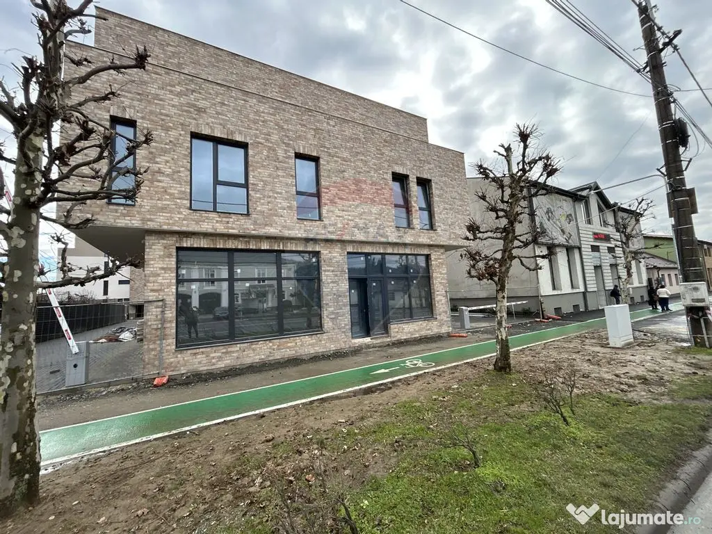 Spațiu comercial STRADAL 110mp 3.2 i de închiriat în z... 